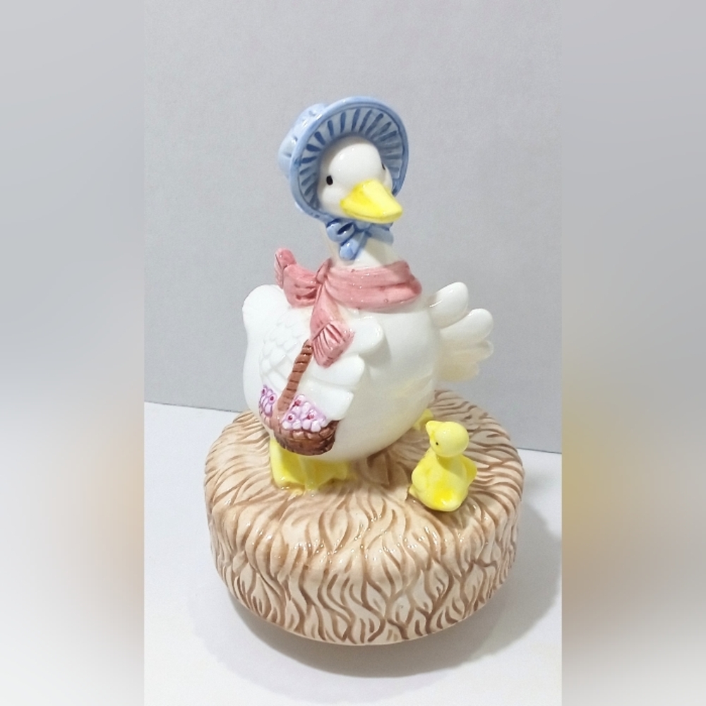 Vintage Mother Goose Duck Music Box Spinning Figurine Ceramic